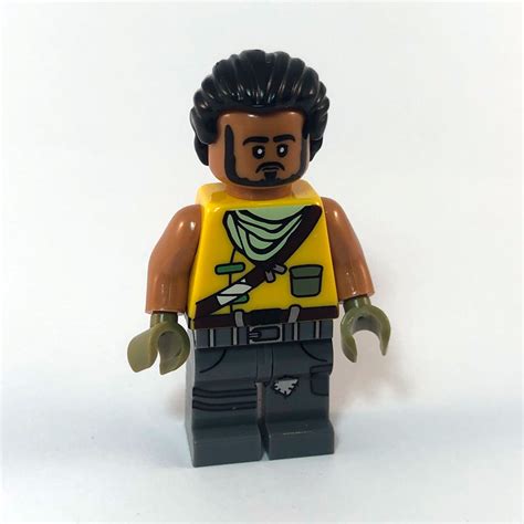 tracker hawk minifig bin