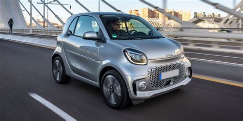 smart eq fortwo review  drive specs pricing carwow