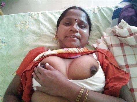 milf mallu aunty in red bra panty exposing nude boobs new xxx photos