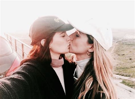 pin en real lesbian love