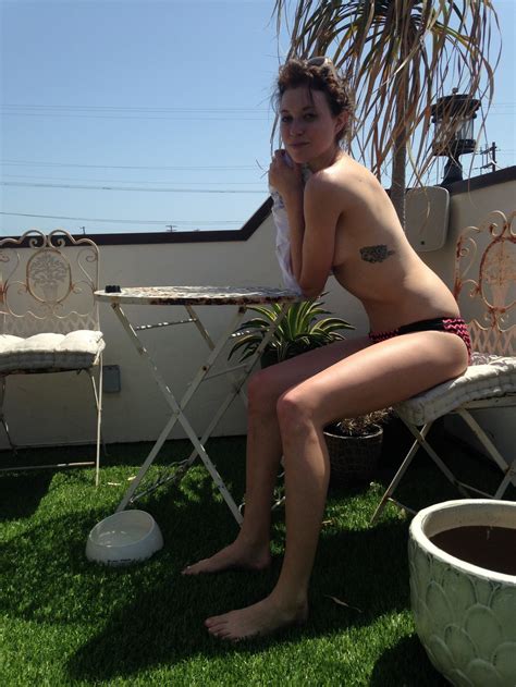 emilia clarke leaked nude thefappening pm celebrity photo leaks