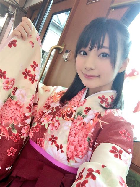 ボード「japanese Woman Dressed In Kimono 和服美人」のピン