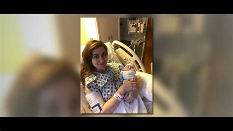 Pregnant Doctor Pauses Her Delivery To Help Deliver