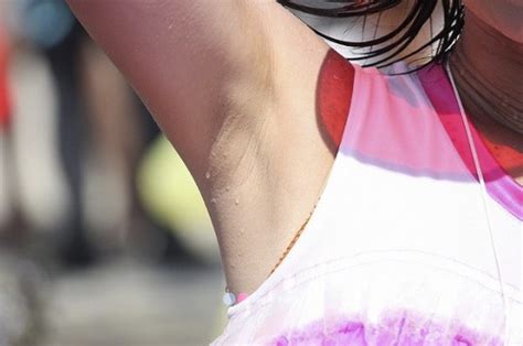 4汗だく素人美女 sweaty armpit girls saiyan super flickr