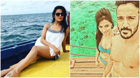 anita hassanandani s bikini bod makes us wish for a different kind of tv bahu see pics