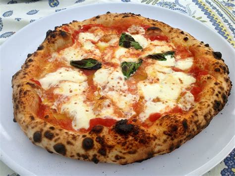 confessions   pizza stalker bufala pizza napoletana kickstarter