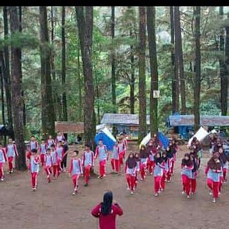 tempat wisata camping  suasana asri  kuningan jawa barat