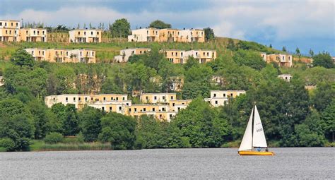 saarland tourismus center parcs touristen sind parkhocker