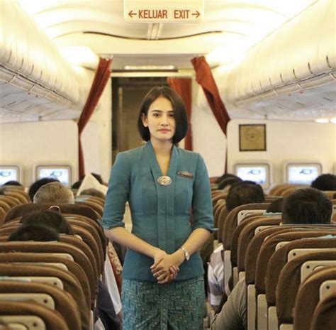 【indonesia】 Garuda Indonesia Cabin Crew ガルーダ・インドネシア航空 客室乗務員 【インドネシア