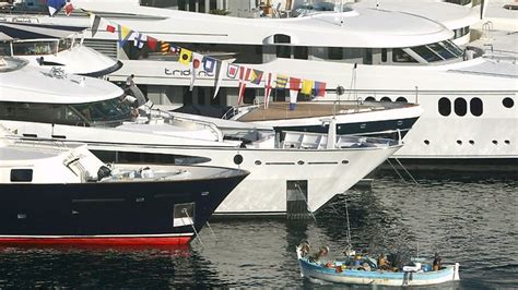 Nz Woman Severs Hand In Yacht Sex