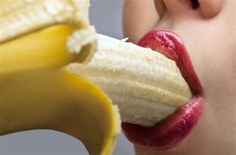 how to eat banana funnymadworld
