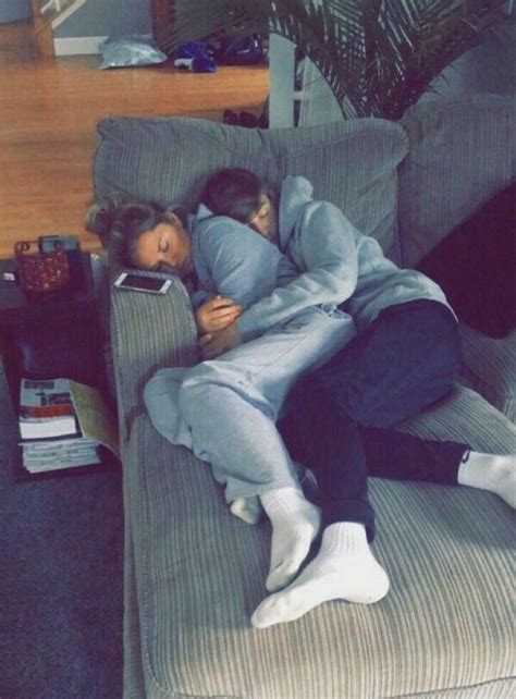𝒑𝒊𝒏𝒕𝒆𝒓𝒆𝒔𝒕 𝒔𝒐𝒑𝒉𝒊𝒂𝒅𝒆𝒏𝒊𝒔𝒆836 In 2020 Cute Couples Goals Snuggling