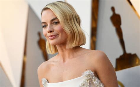 Margot Robbie Nude Sexy Photos Sex Scenes And Bio All Sorts Here