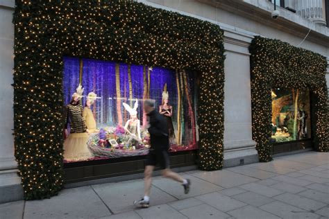 image gallery selfridges unveils storytelling christmas windows