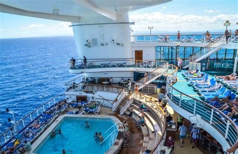 great reasons  cruise  vintage cruise ship travel tips