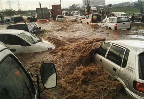 Caught In Heavy Joburg Rain Here S What Motorists Should