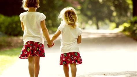 10 signs you have an older sister in your life sheknows