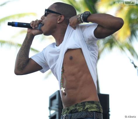 pharrell williams shirtless in boxers naked male celebrities