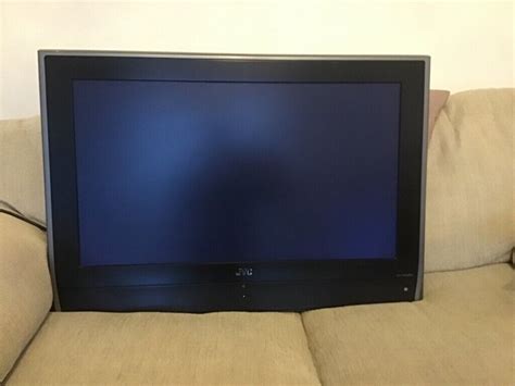 Jvc 32 Inch Hd Ready Lcd Digital Tv With Intergrated Freeview In
