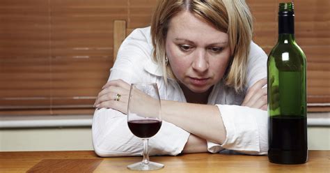 alcohol   depression symptoms worse