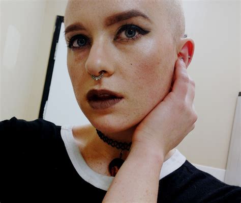Pin By David Connelly On Bald Women 04 Bald Women Nose