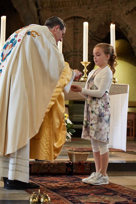 heilige communie   parochie sint jan de doper waalwijk en waspik