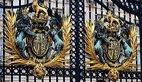 stock pictures britains royal emblem  sketch
