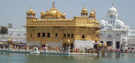 golden temple amritsar   glance top tourist