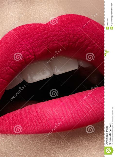 closeup of lips makeup beautiful fashion bright pink lip