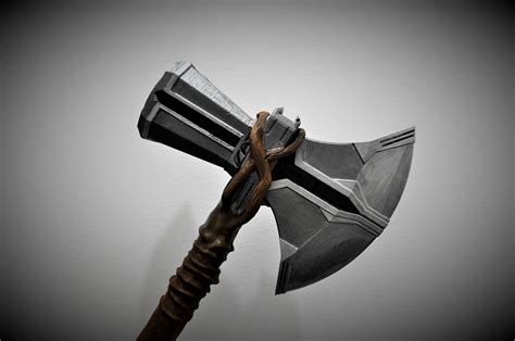 thor stormbreaker  hammer  infinity war avengers