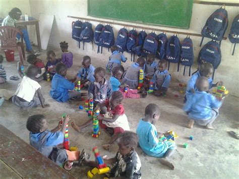 schoolgeld voor de kinderen stichting care  gambia