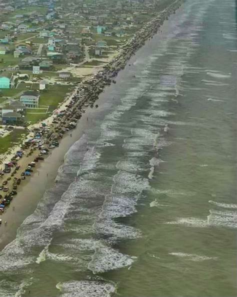 dozens injured including galveston sheriffs deputy  jeep weekend  bolivar peninsula