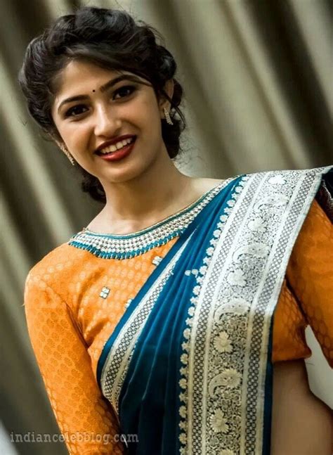 Pin By Rash 777 On Beautiful Girl Indian Beautiful Girl Indian Style