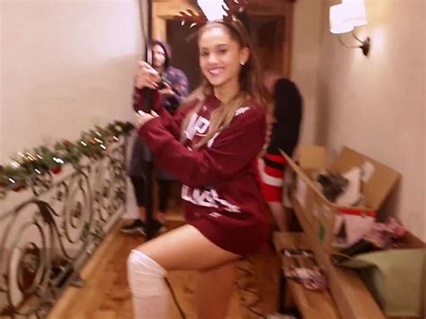 ariana grande santa   screencaps  gotceleb