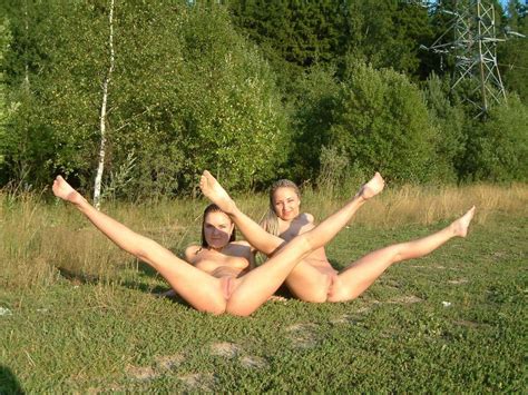 two busty girls with dreadlocks plays naked outdoors russian sexy girls