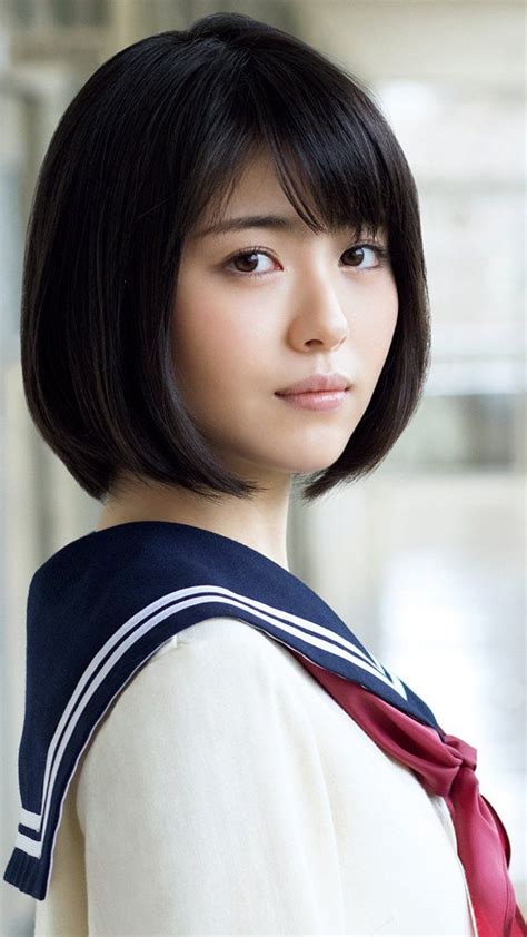 ボード「japan schoolgirls uniform」のピン