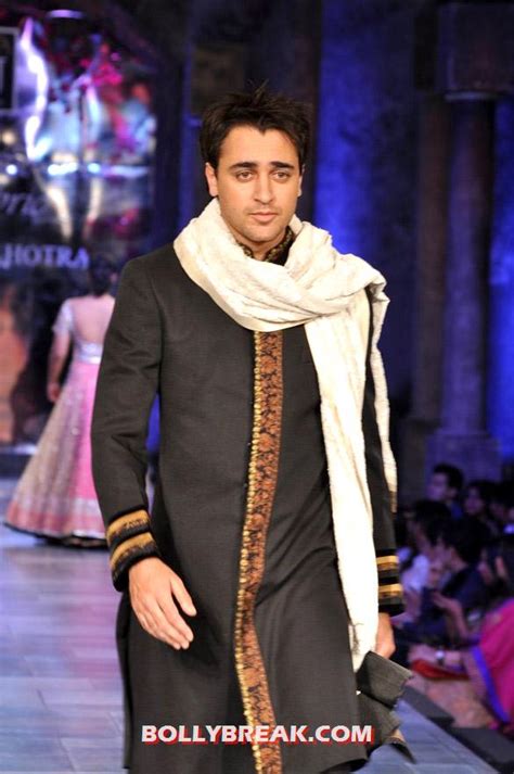 manish malhotra mijwan sonnets in fabric fashion show photos ~ bollybreak