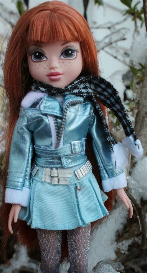 planet   dolls doll  day  moxie girlz magic snow meet kellan