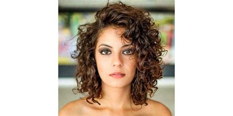 The Short Curly Cut That Will Have You Booking An Appointment With Your