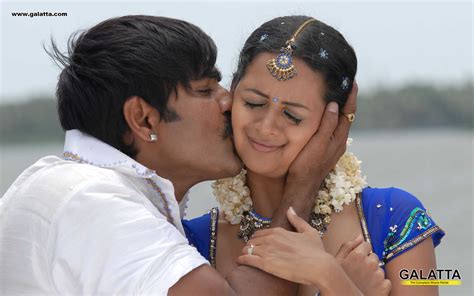 tamil cinema foto bhavana hot navel and hot kiss in sexy