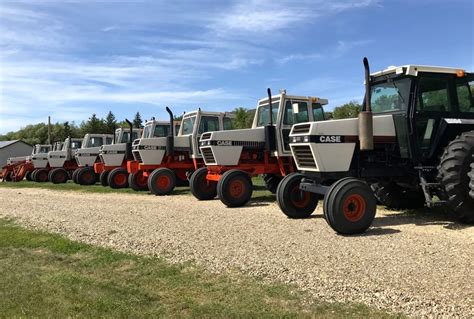 video cheaper   dozen farmer runs  fleet   series case tractors