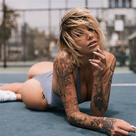 model monday 29 hot instagram pictures of tina louise lurk and perv