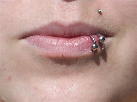 13 Most Amazing Lip Piercing Jewelry Pictures – Sheideas