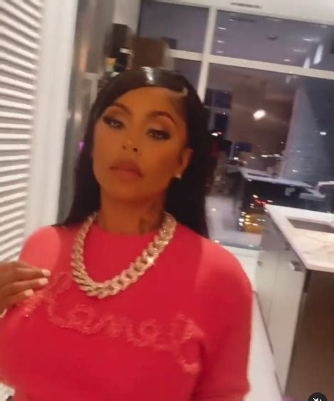 Got Em Alexis Skyy Hits Back At Fan Who Shades Her Beauty