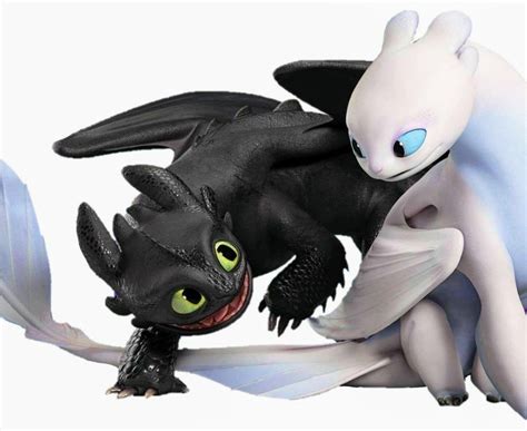 toothless  light fury dragons le film httyd dragons dreamworks