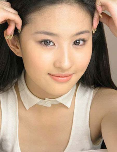 liu yifei alluring chinese actress e hot girl