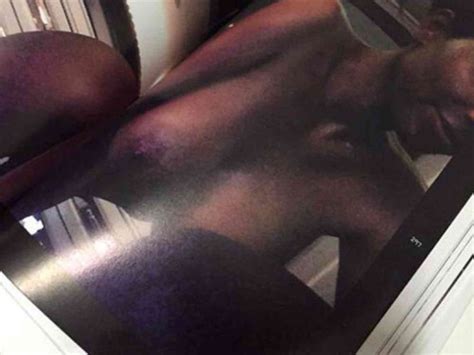 kim kardashian shows pussy and nude boobs