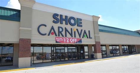 shoe carnival reports  quarter earnings