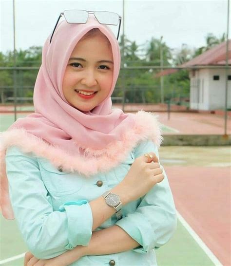 Pin Oleh Cecep Andreanto Di Hijab Gadis Batik Kecantikan