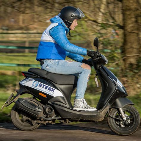 scooterrijbewijs   dag praktijkles met examen regio utrecht